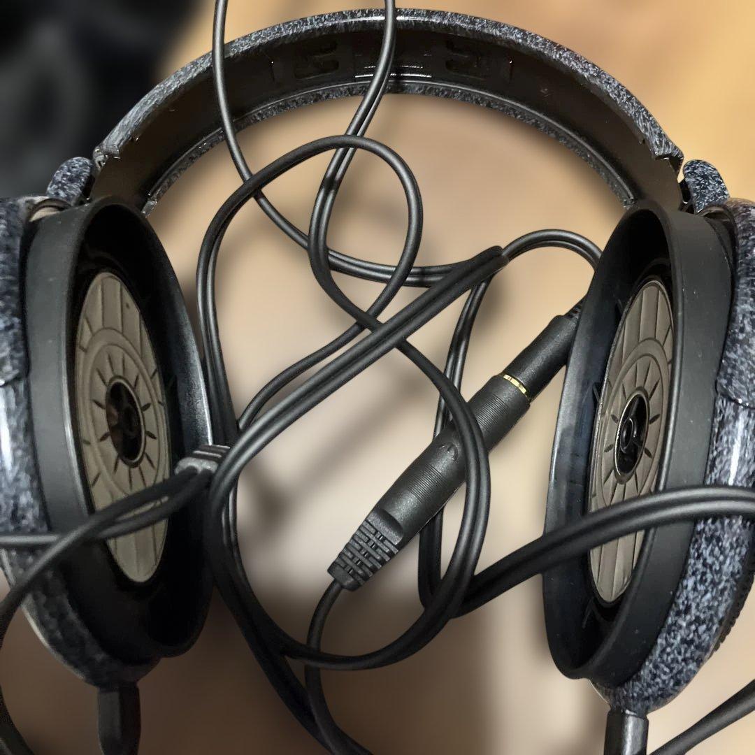 有線ヘッドホン