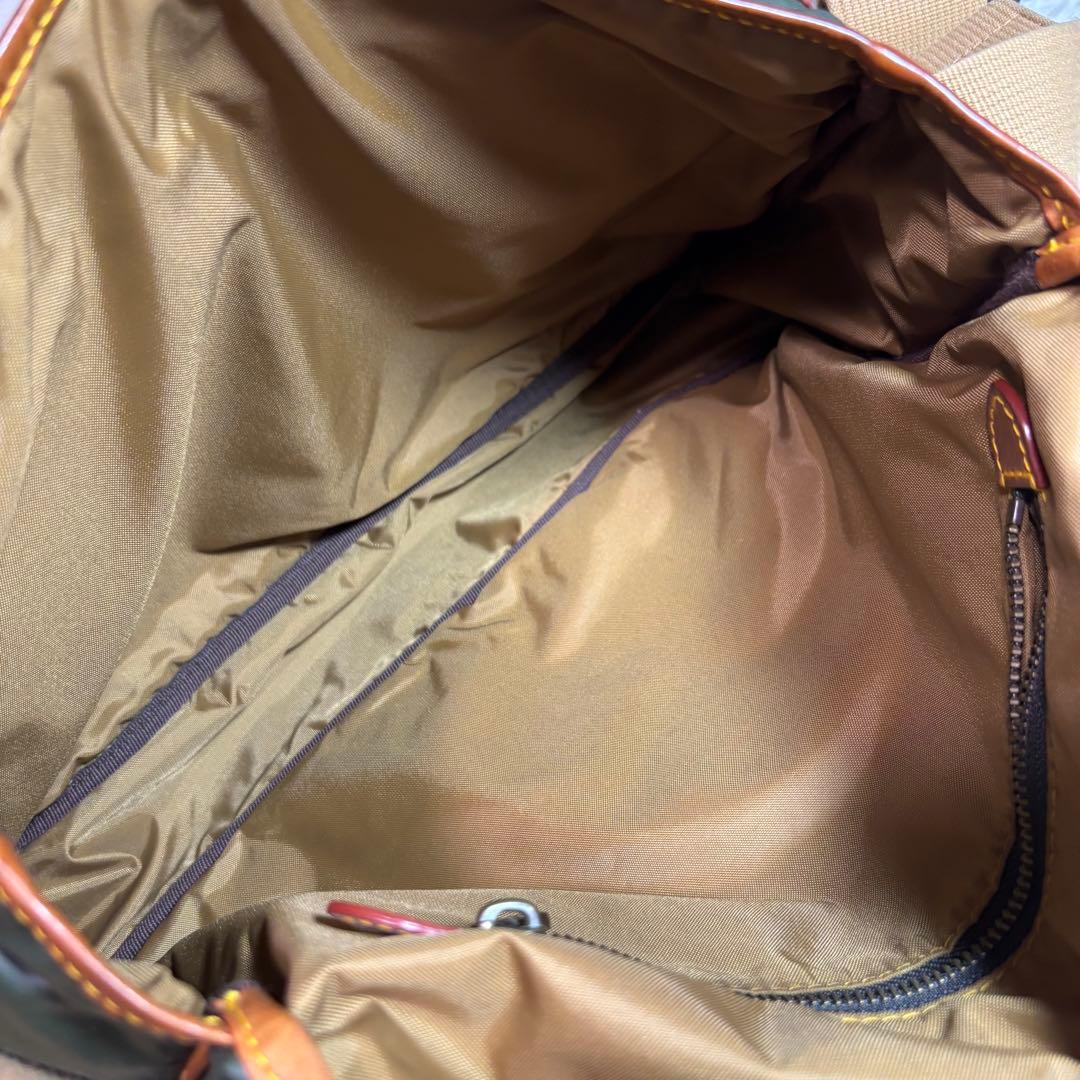 大人気✨　ハンティングワールド バチューサーパス カーキ系 メッセンジャーバッグ