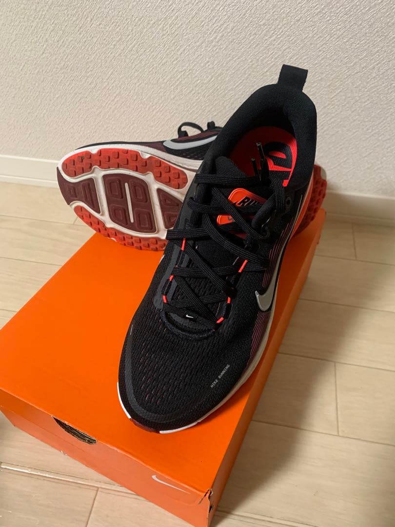 NIKE ランニングシューズ ボメロ18 27cm