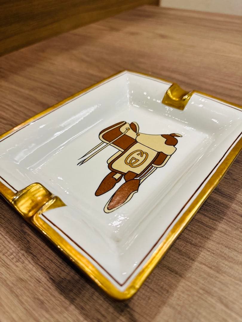 グッチ　灰皿