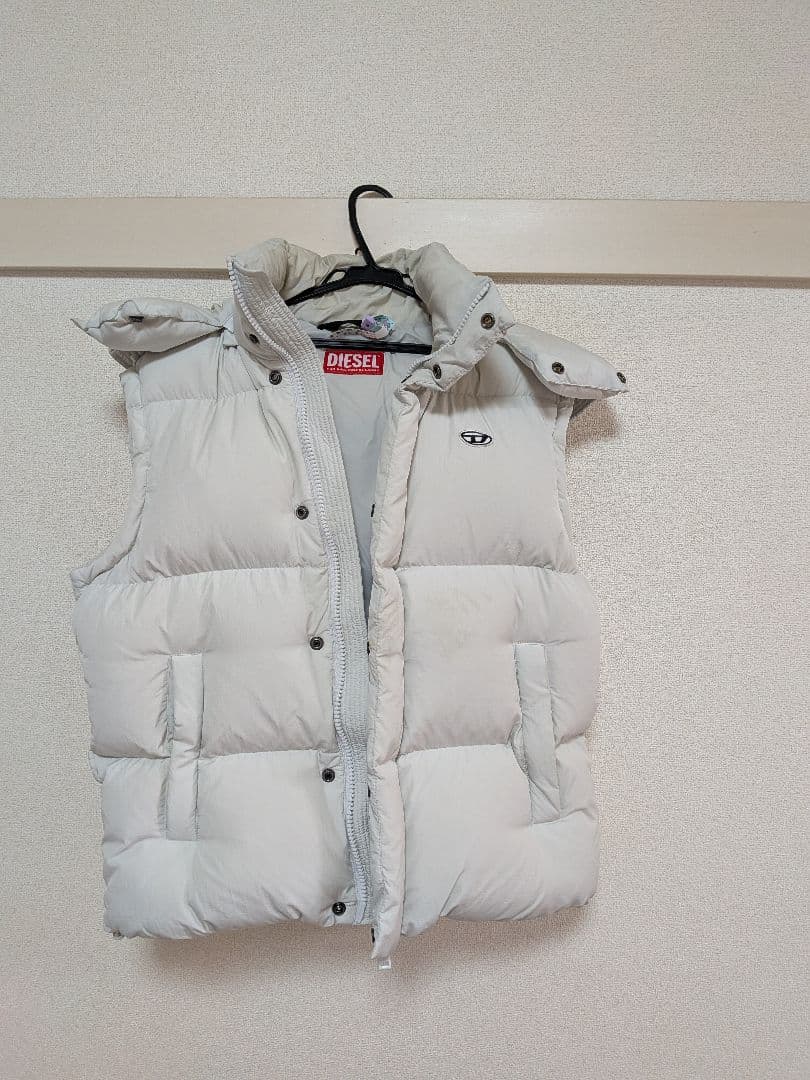 竹*様 DIESEL ダウンベスト フード付き