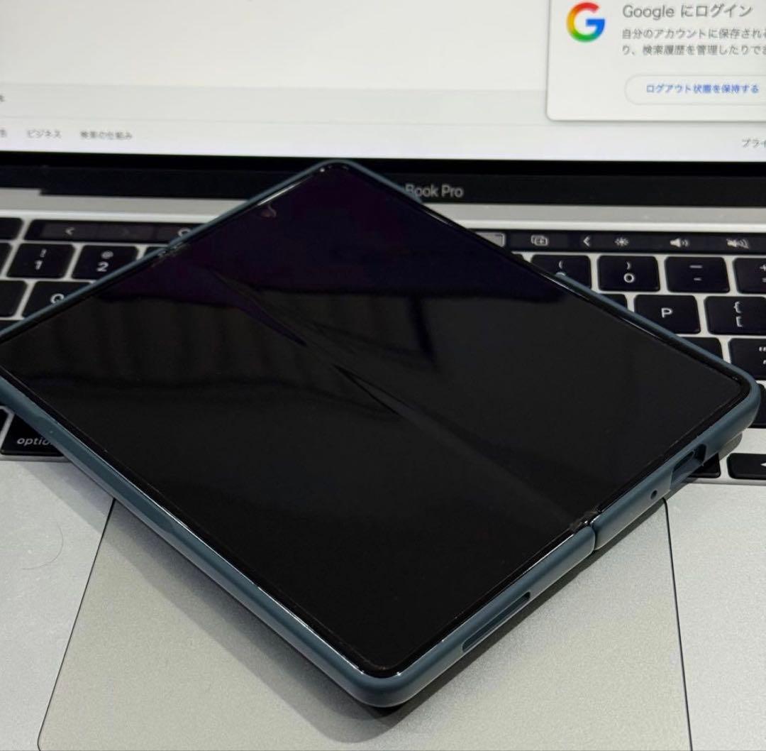 Samsung Galaxy Z Fold 4 グレー 本体