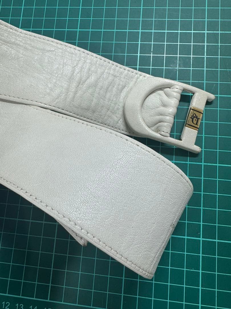 Diorディオール サッシュベルト レザー ホワイト フリーサイズ