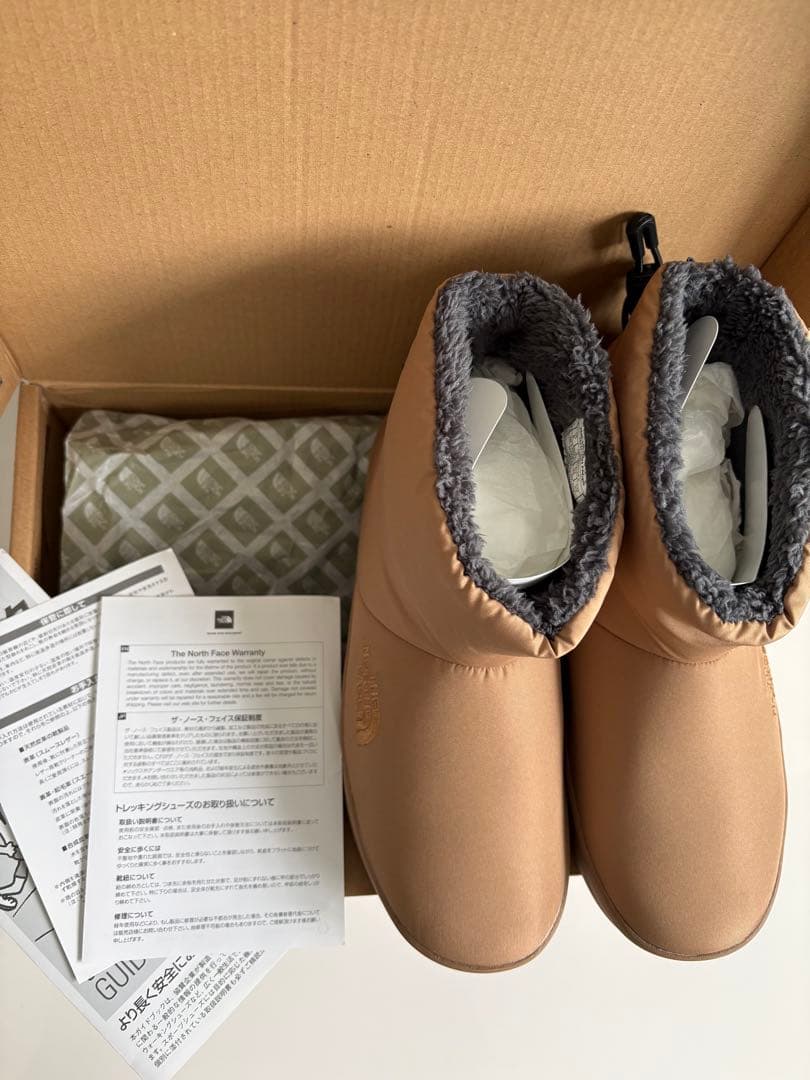 新品未使用品　箱入タグ付　ノースフェイス　ベージュ　ブーツ　24センチ