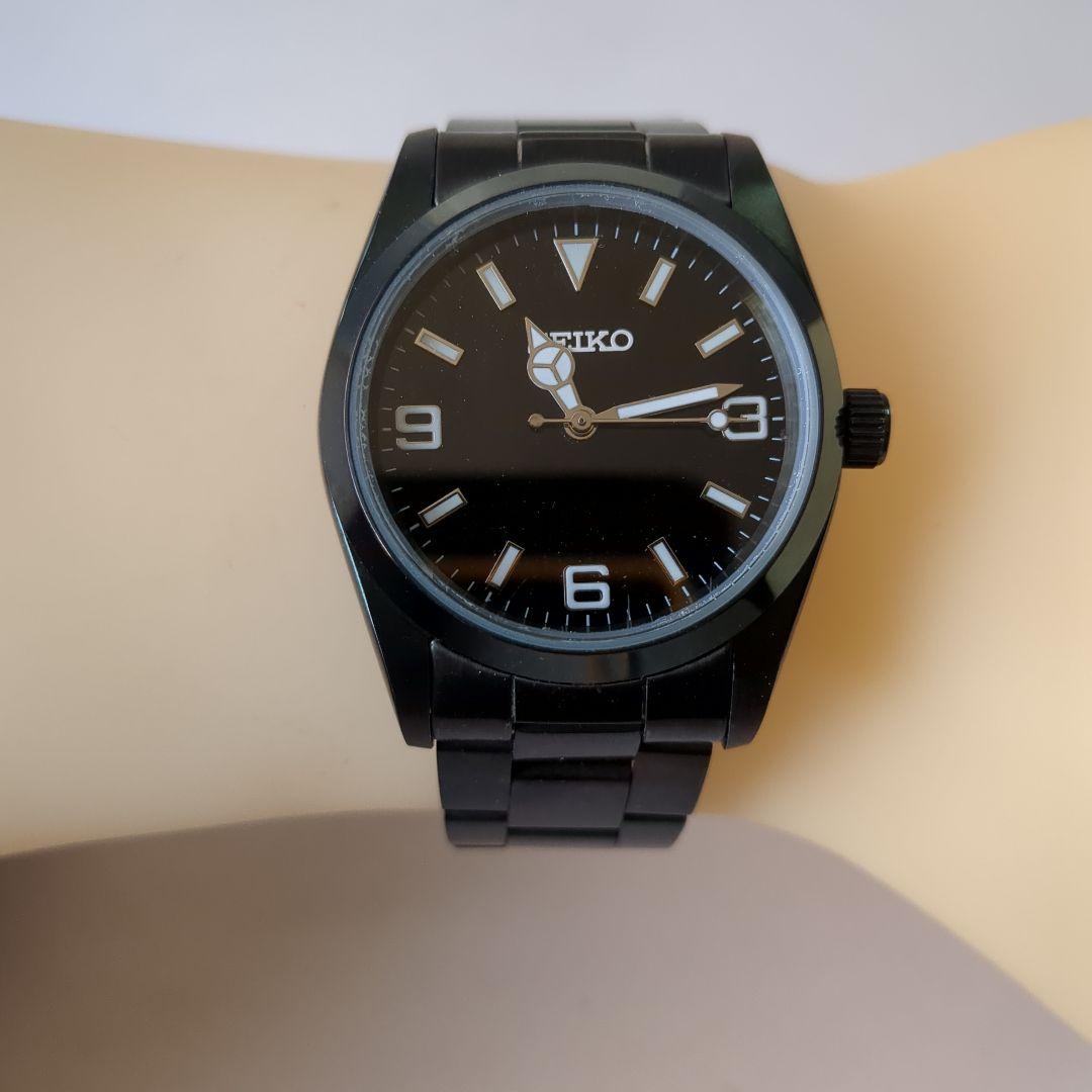 カスタム品　機械式のようなクォーツに換装　ブラック