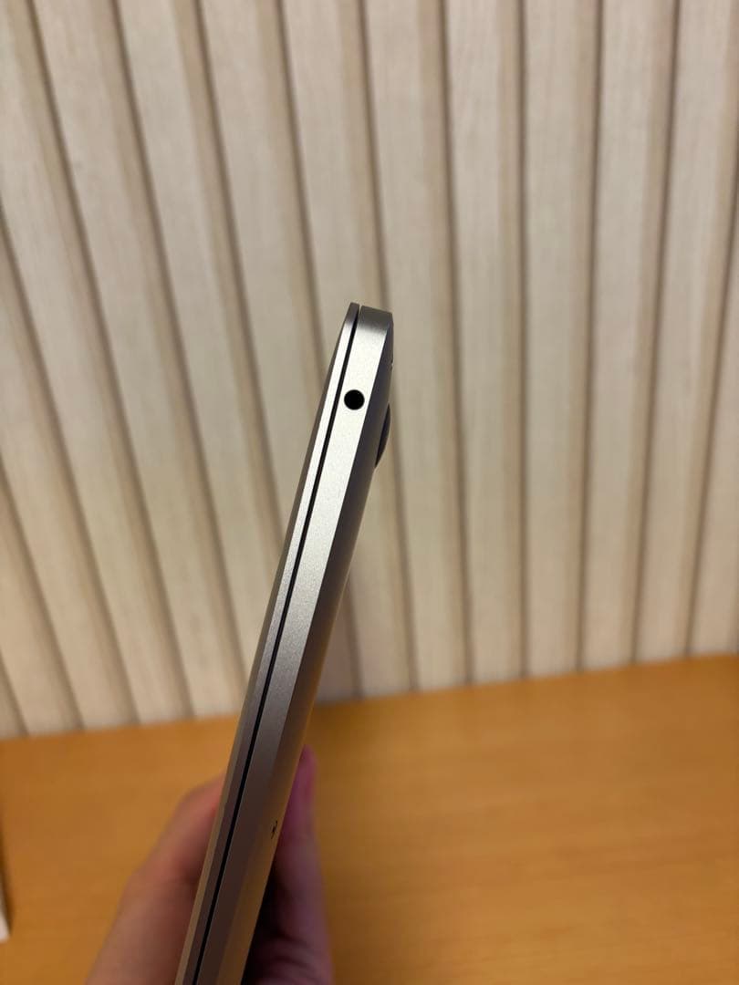 MacBook air 13インチ 本体