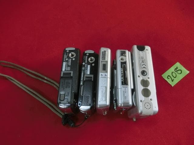 208：Panasonic 他～ コンパクトデジタルカメラ 5台　ジャンク