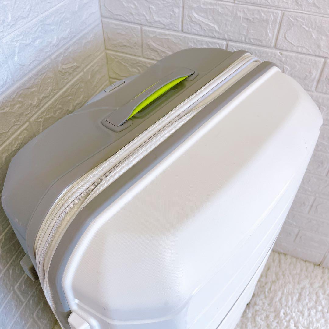 サムソナイトSamsonite フリーフォーム　スピナー　Lサイズ　大型