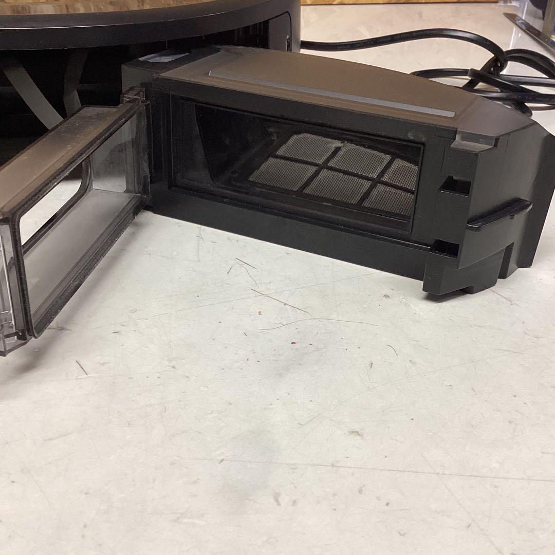 Roomba i7 ロボット掃除機 本体 黒　充電ドック付き　ルンバ　（K78）