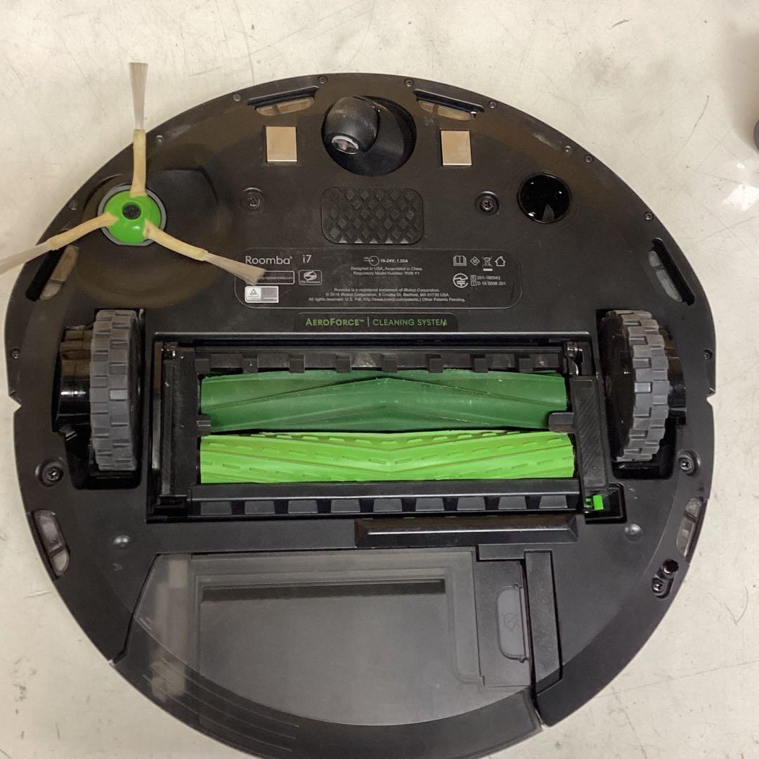 Roomba i7 ロボット掃除機 本体 黒　充電ドック付き　ルンバ　（K78）