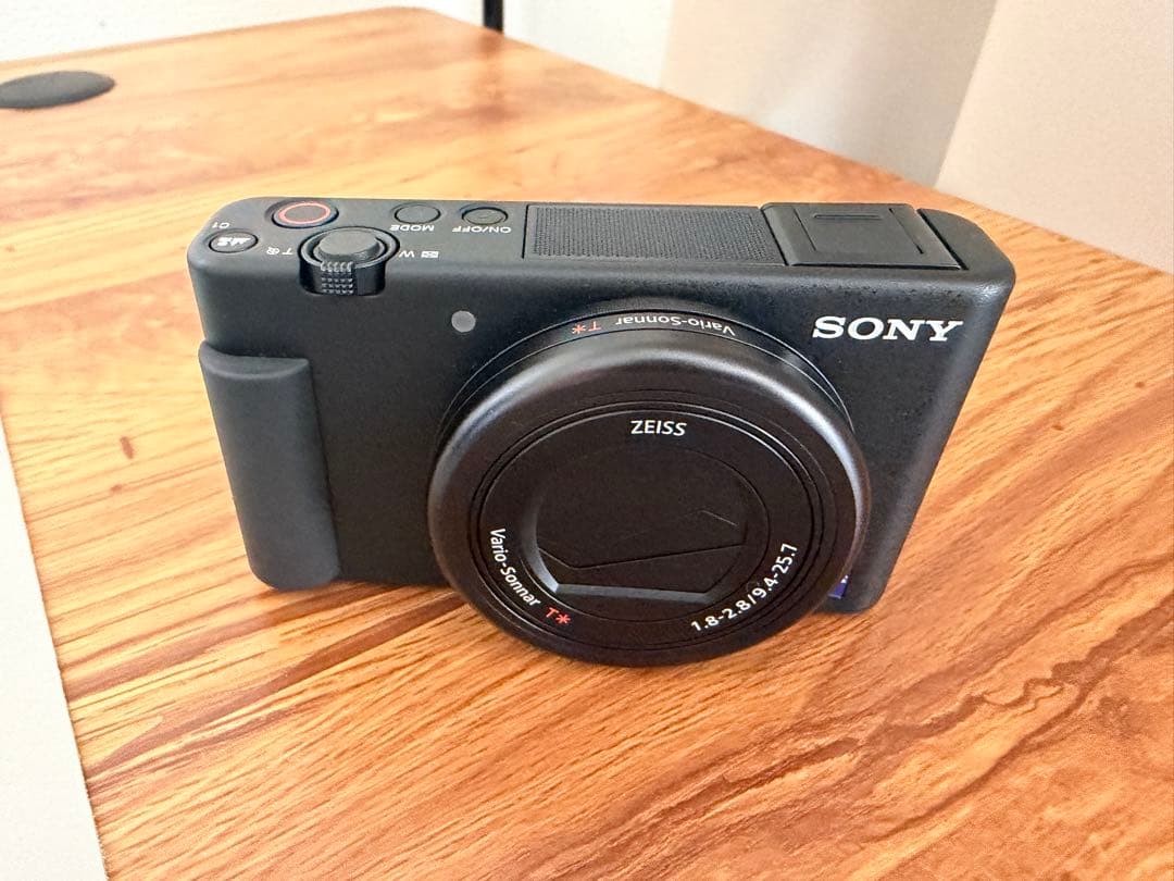 【ほぼ新品】SONY ZV-1 VLOGカメラ（本体のみ）