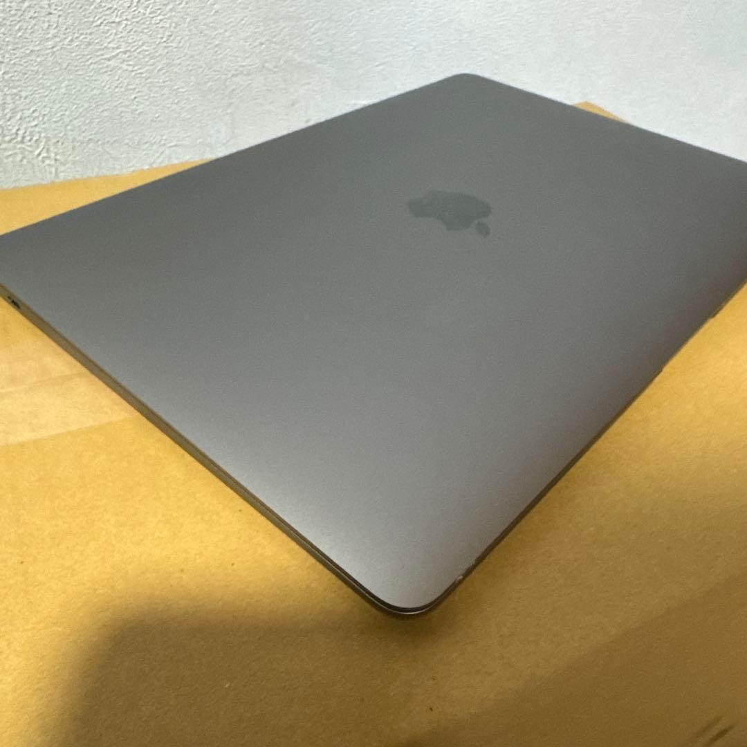 アップルMGN63JA MacBook Air 13.3インチスペースグレイ
