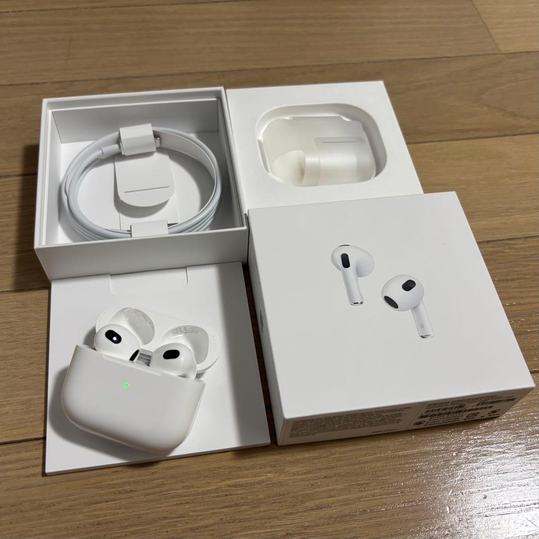 第3世代 中古品 国内版 正規品 Apple AirPods MME73J/A