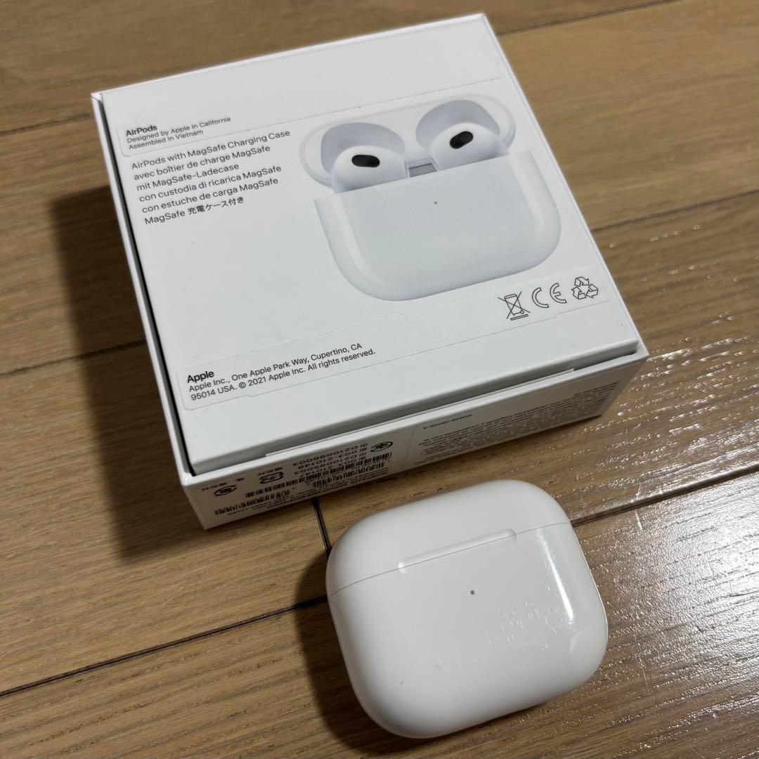 第3世代 中古品 国内版 正規品 Apple AirPods MME73J/A