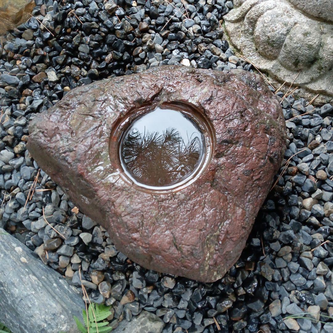 手水鉢　蹲　灯籠　臼　庭石　ガーデニング