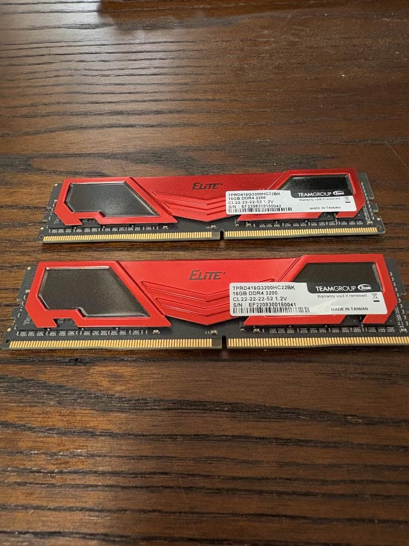 TEAM DDR4 32GB(16GB×2) 3200MHz PC4−25600