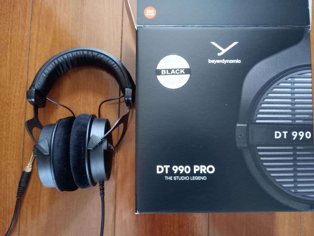 DT 990 PRO ブラックヘッドホン
