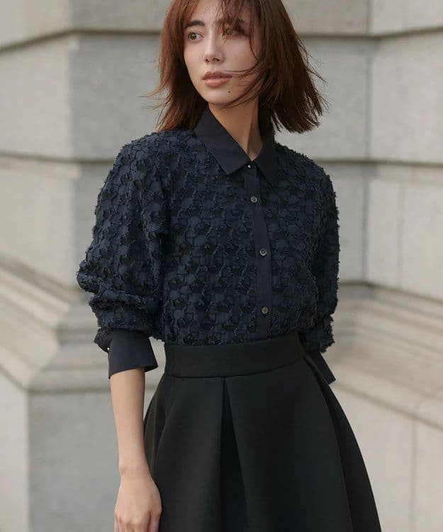 自由区　シアージオメトリックジャカードクロップド丈 ブラウス