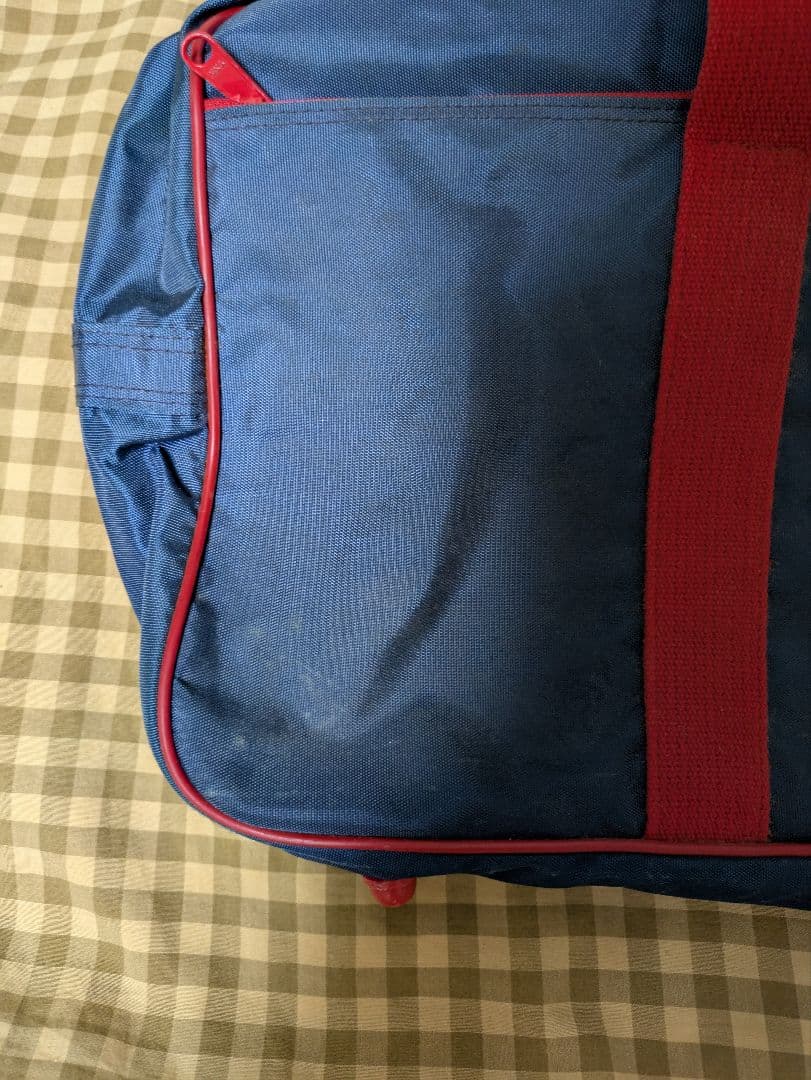 adidasのビンテージバッグ