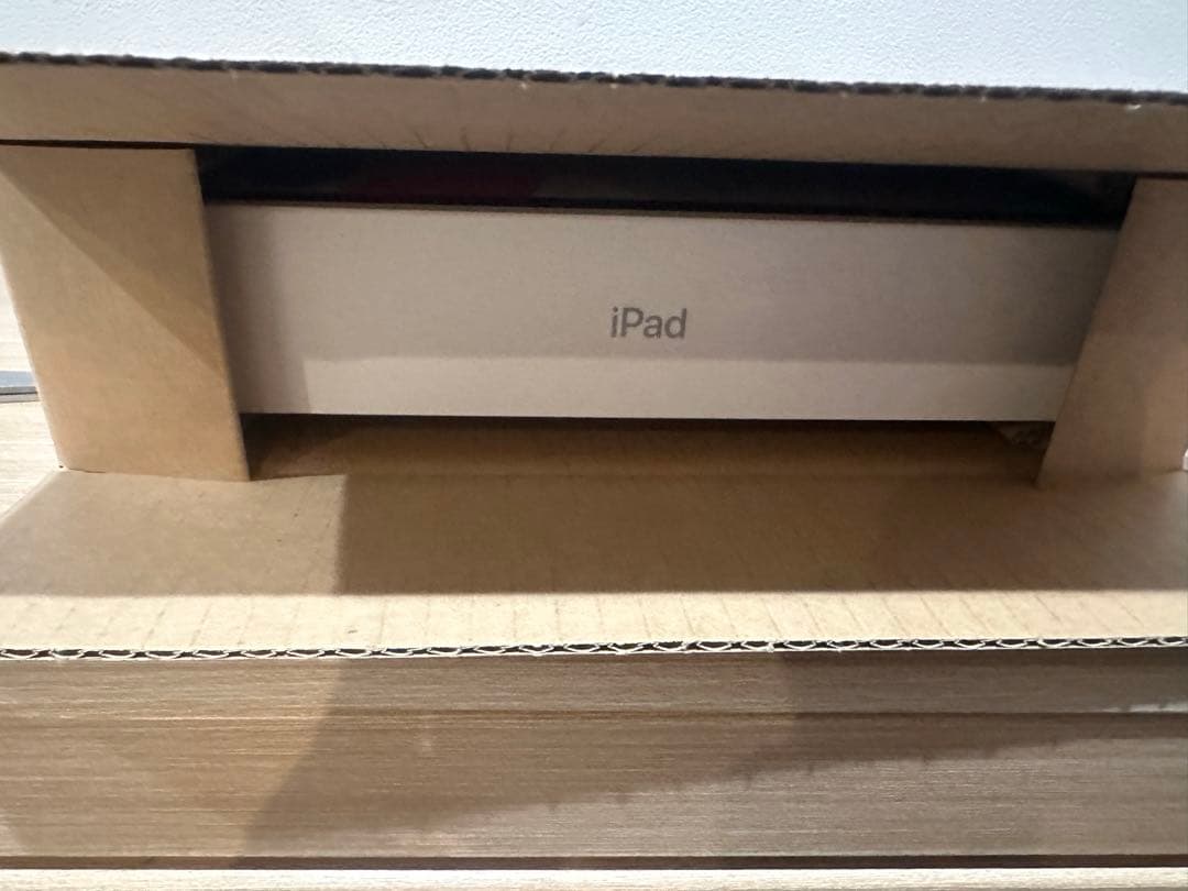 iPad (A16) シルバー 128GB Wi-Fi 必ず12時間以内に発送！