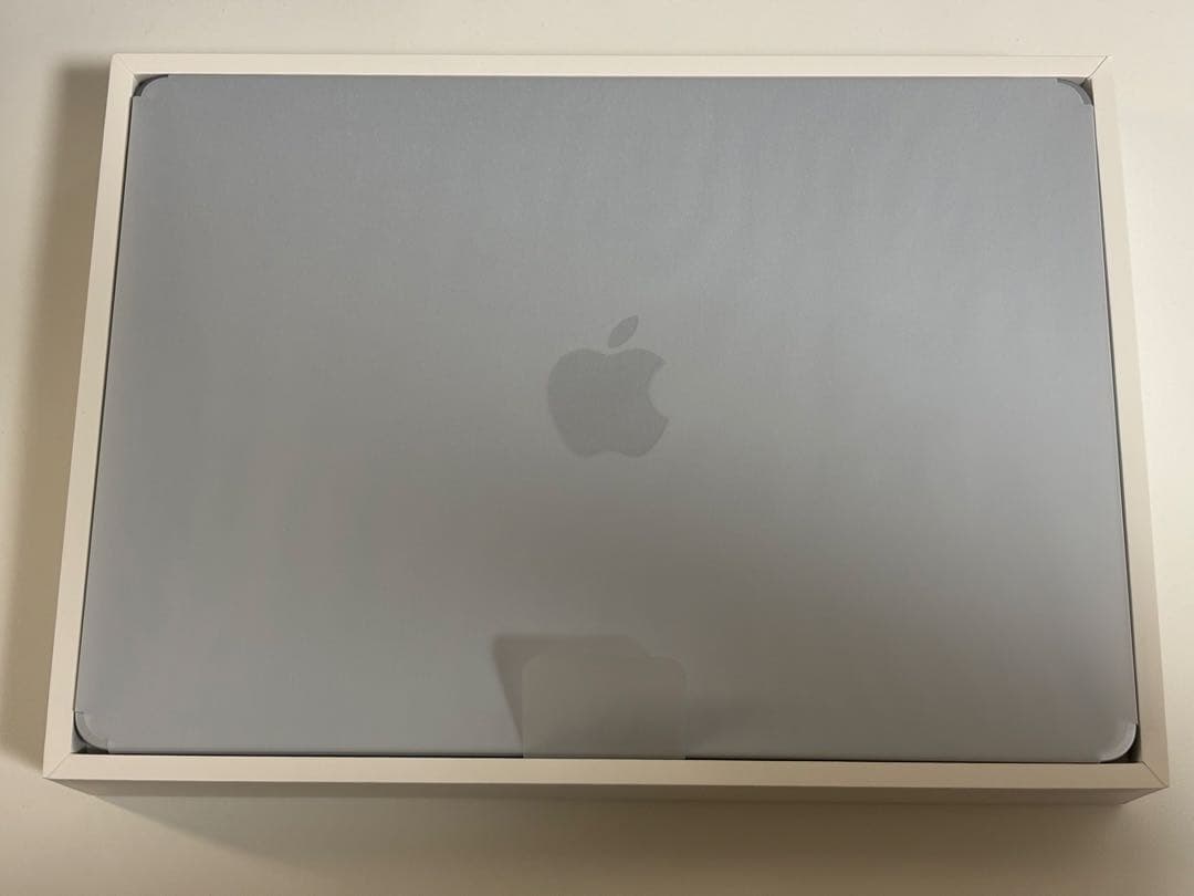【24日まで限定価格】M4 MacBook Air 13インチ 32GB 1TB