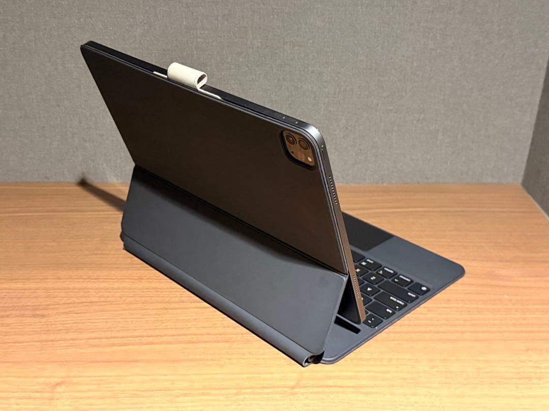 美品iPad Pro12.9第5世代 512GBwifi & 純正キーボード