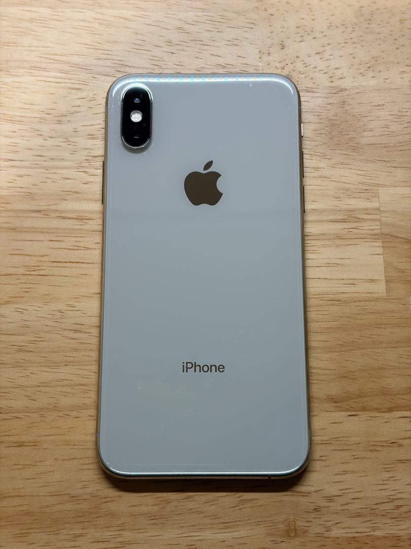 iPhone Xs シルバー　64GB