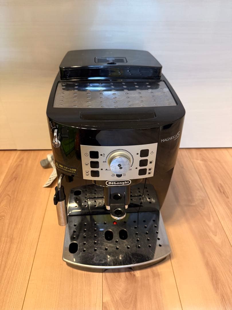 デロンギ　マグニフィカs ECAM22112B