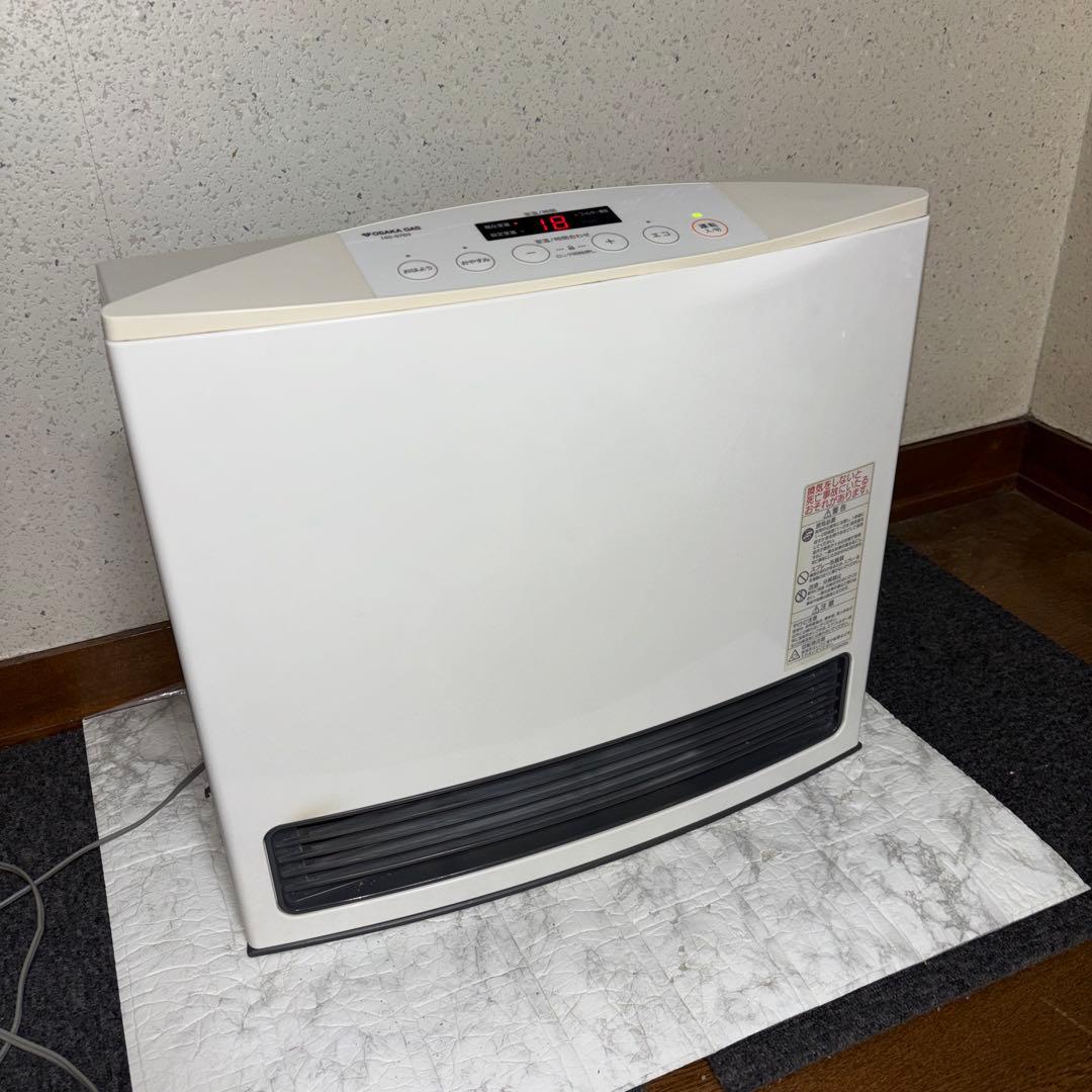 【2015年製】ノーリツ　ガスファンヒーター　GFH-4003S-W5