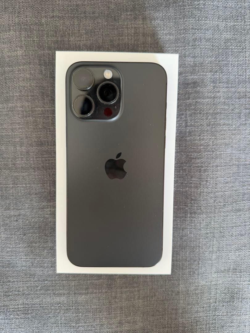 【本体】iPhone15promax256GB ブラックチタニウム