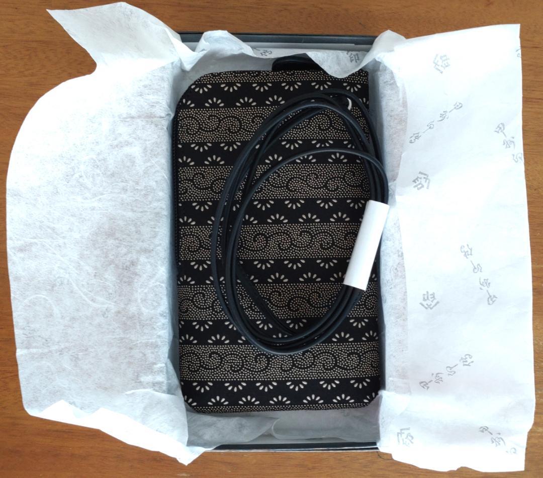 【新品・未使用】印傳屋 サコッシュ スマホポシェット 爪唐草