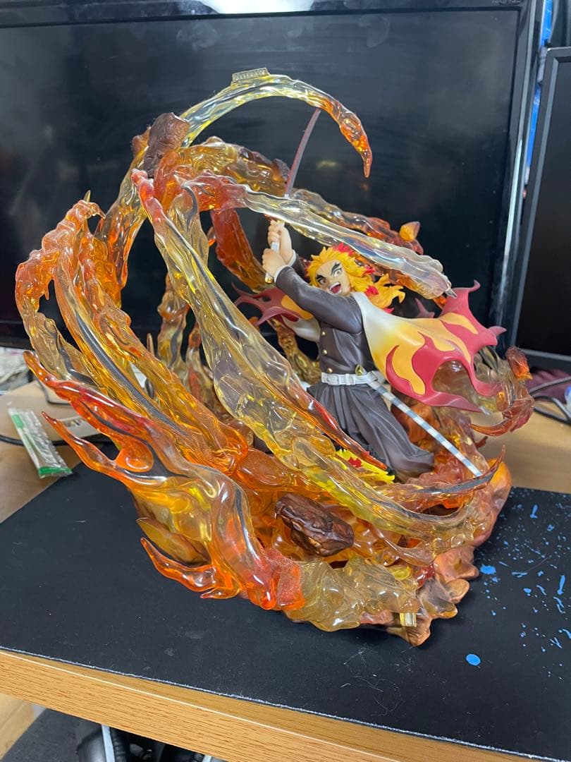 煉獄杏寿郎 炎柱 フィギュア 約25cm