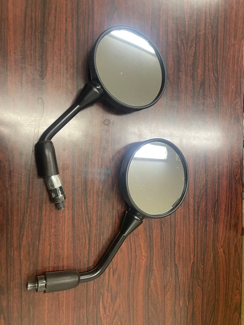 W800 けcafeの純正ショートミラー　z900rs使用