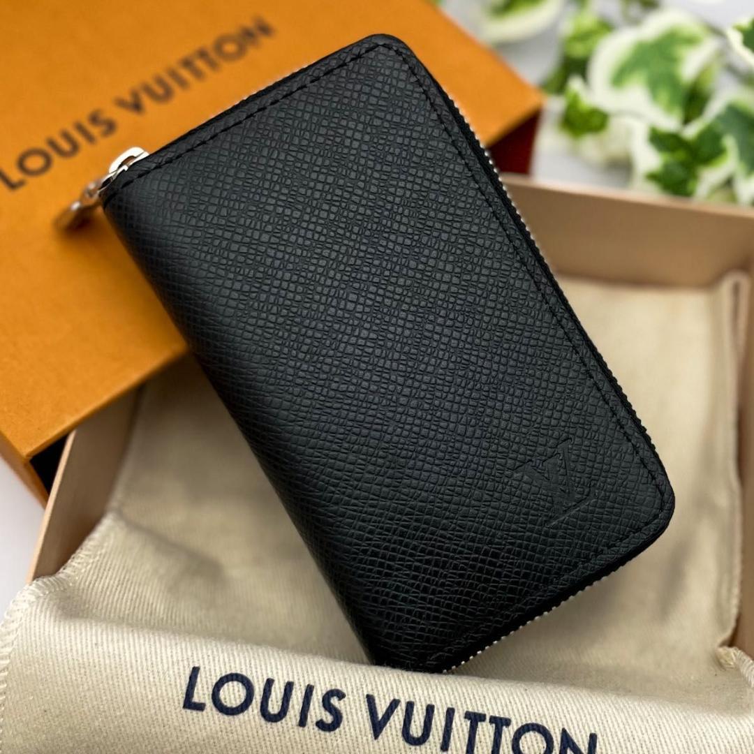 ほぼ未使用★ルイヴィトン タイガ ジッピーパース ケース 黒