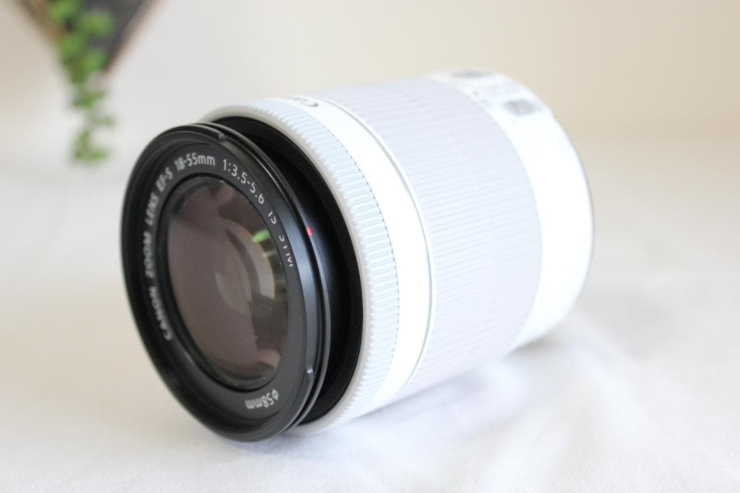 ペジュCanon Kiss X7 ホワイト 標準ズームセット