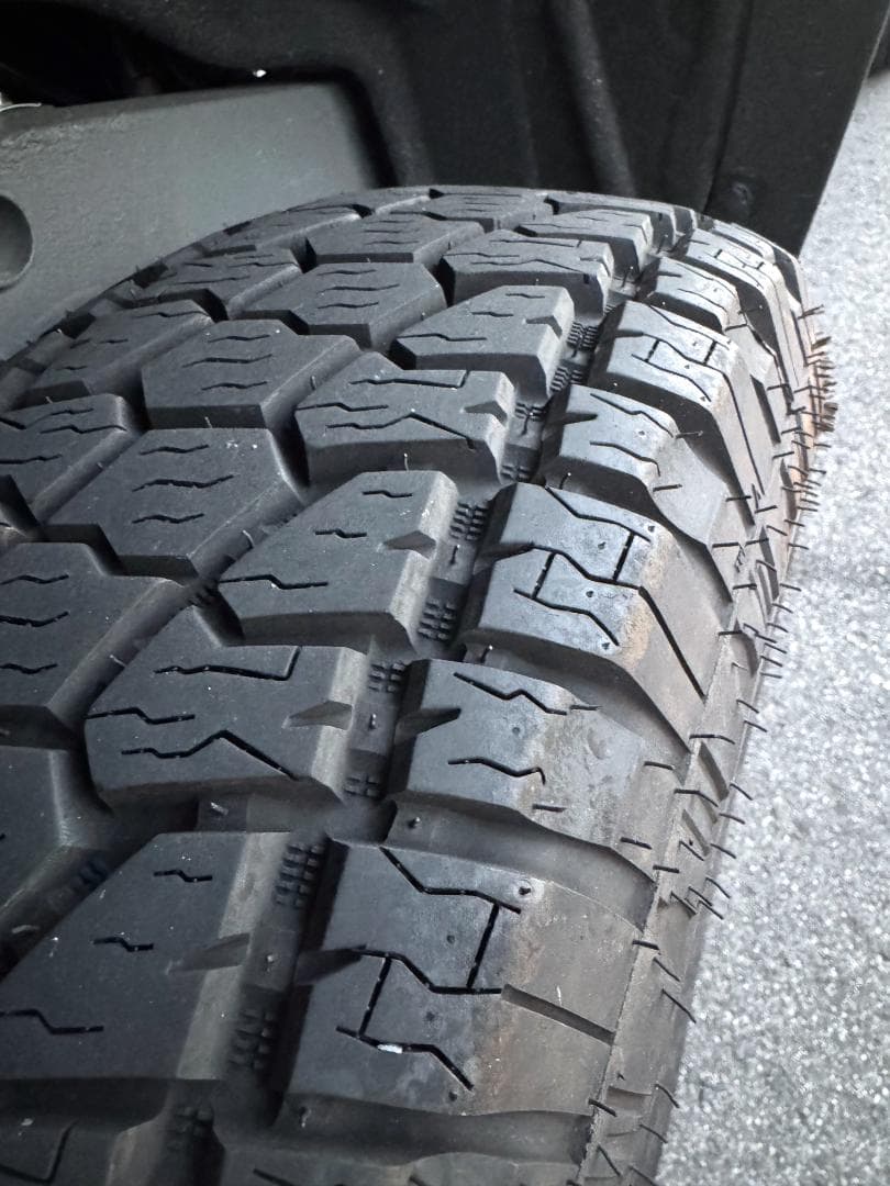 【毎日値引】ジムニーシエラ大径タイヤホイール4本235/75 R15 走浅 愛知