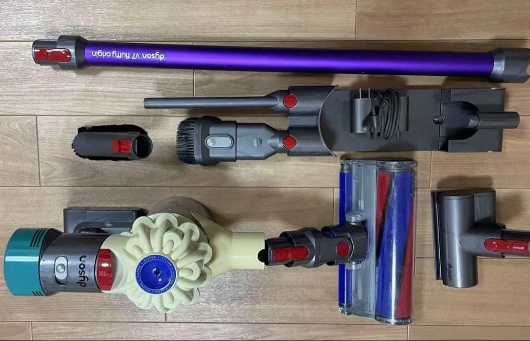 ダイソン コードレスクリーナー　HH11