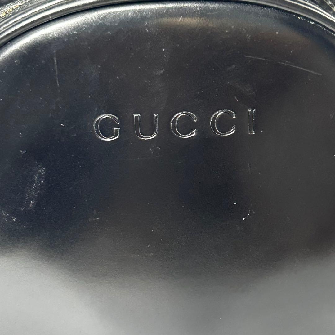 【良品】 GUCCI バンブー エナメル ボディーバッグ ロゴ型押し 黒 OLD