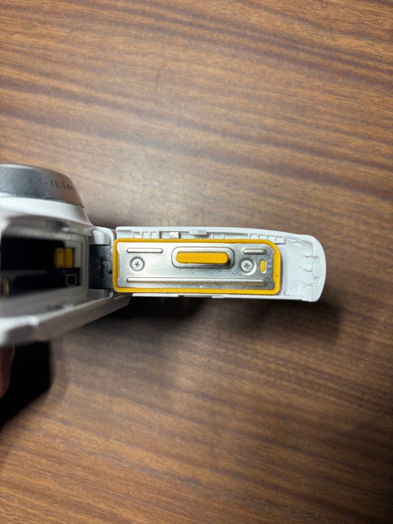 Nikon ニコン COOLPIX S32 デジカメ　クールピクス