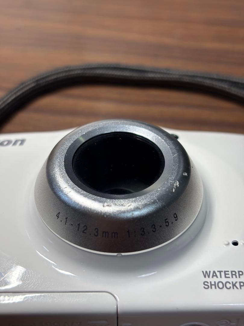 Nikon ニコン COOLPIX S32 デジカメ　クールピクス