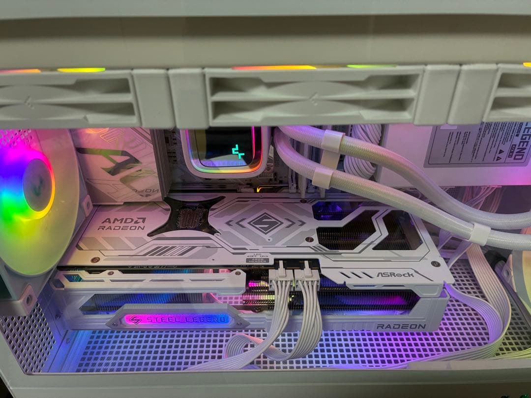 Radeon RX 9070 XT steel legend 16GB ホワイト