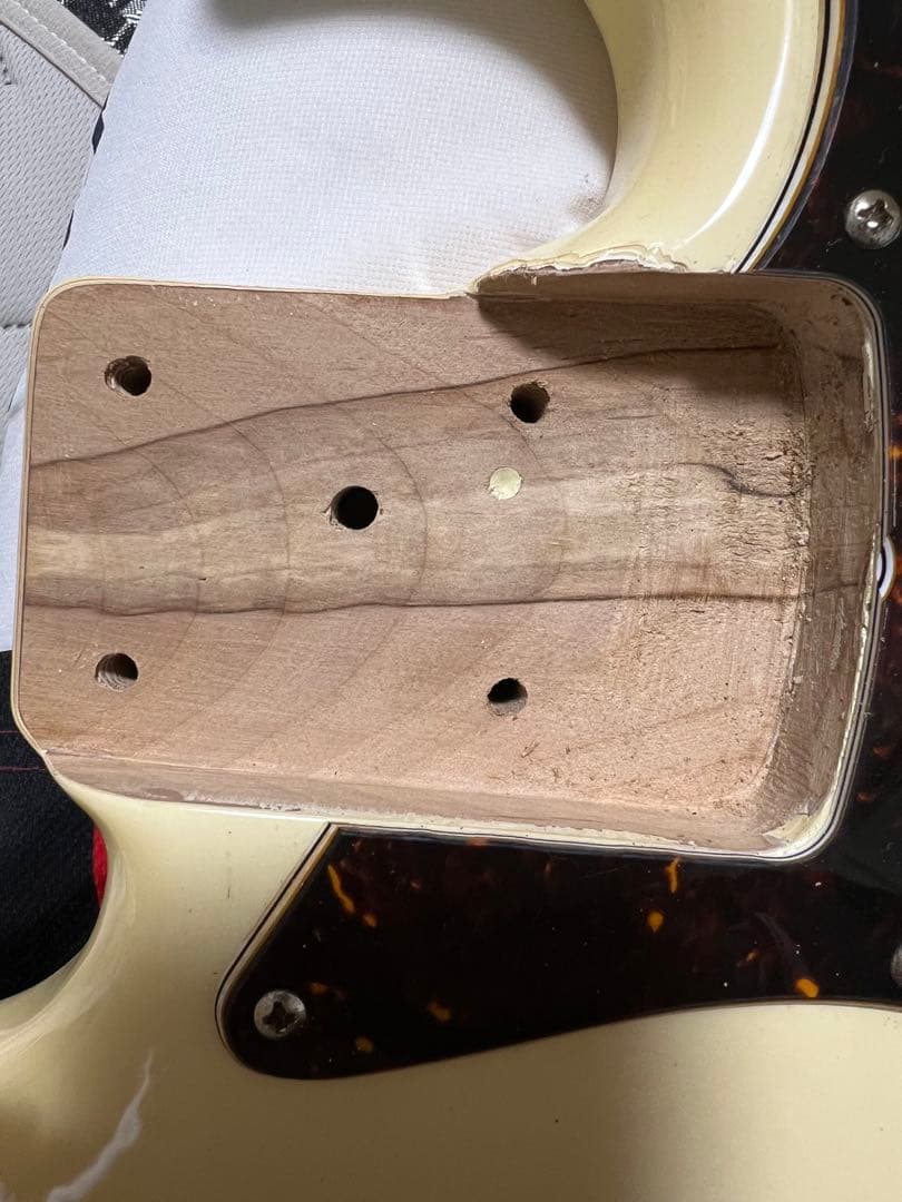 ベース Squier Jazz Bass