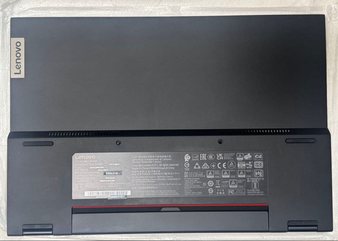 中古美品 使用時間短　ThinkVision M14d