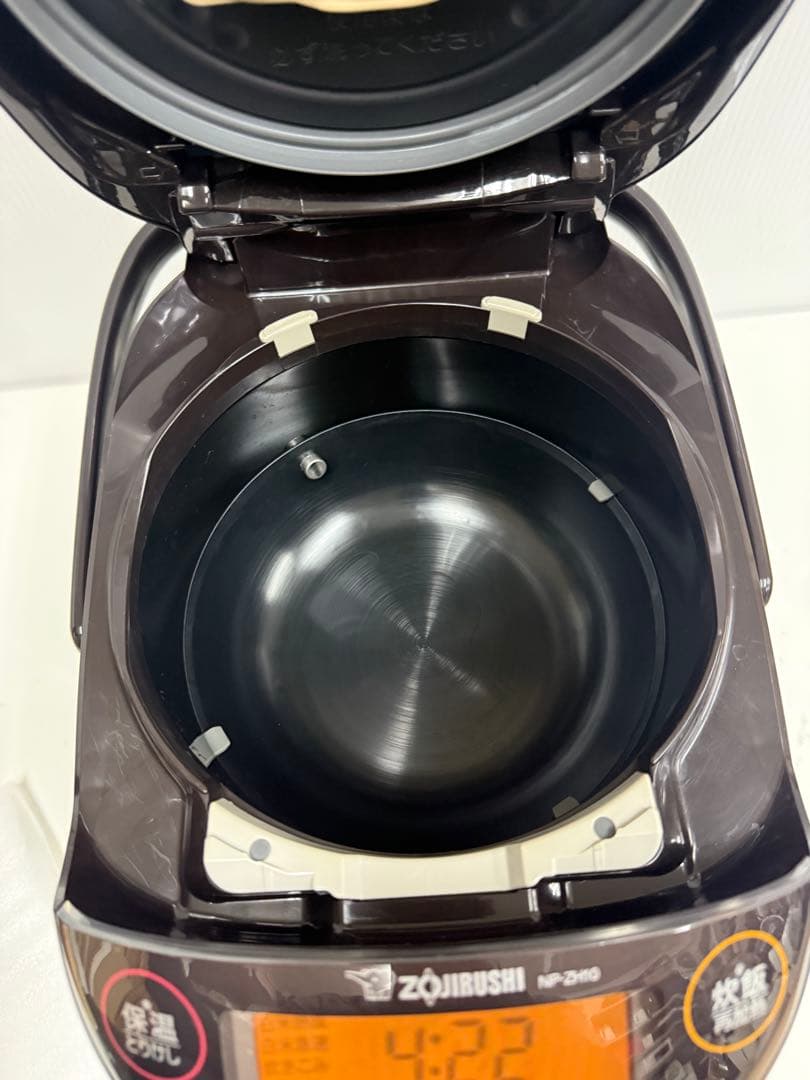 ZOJIRUSHI NP-ZH10圧力IHジャー炊飯器　2022年製