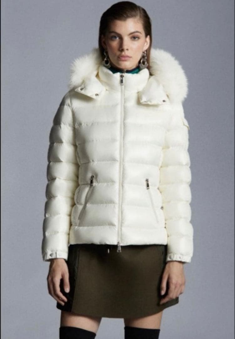 MONCLER BADYFダウンジャケット ホワイト