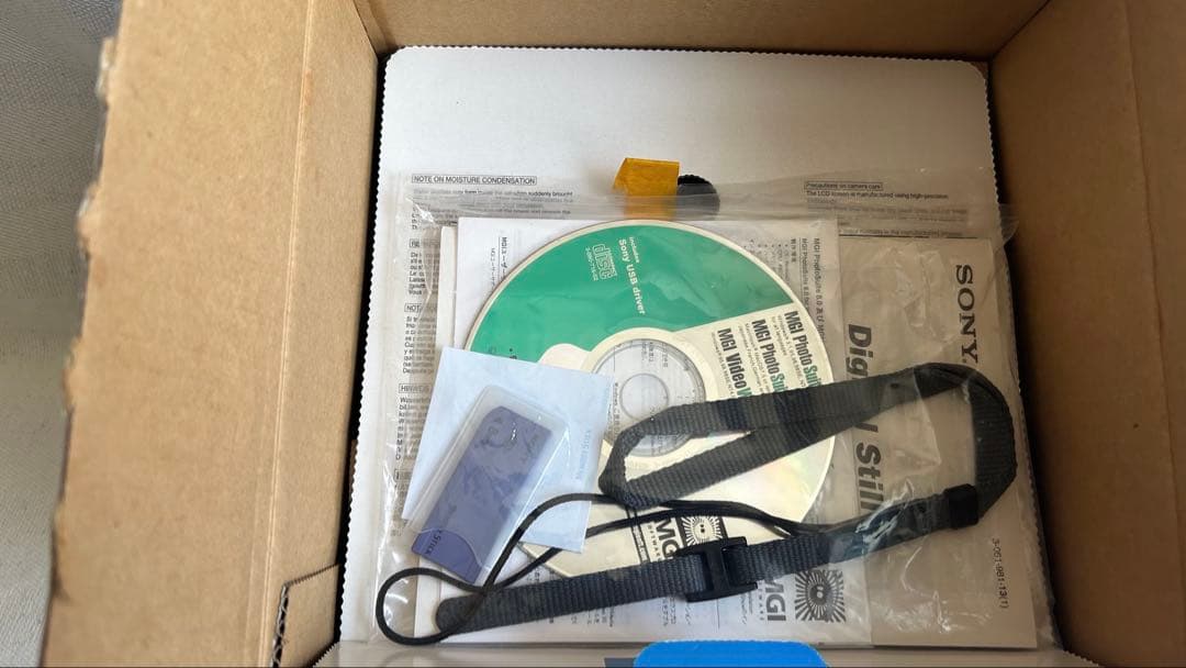 最終価格【希少品】SONY DSC-F505V Cyber-shot〈未使用〉