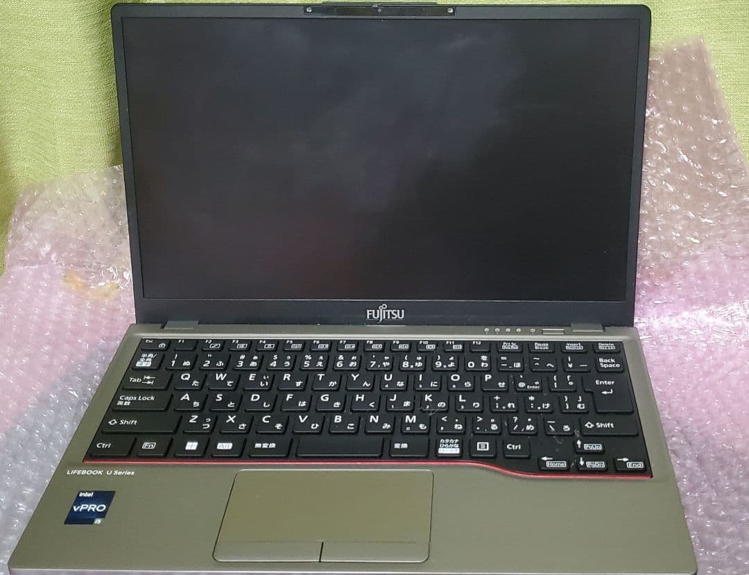 富士通 LIFEBOOK U7312/K　13.3型W