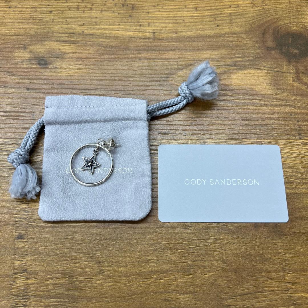 アクセサリー CODY SANDERSON Circular Star Earrings