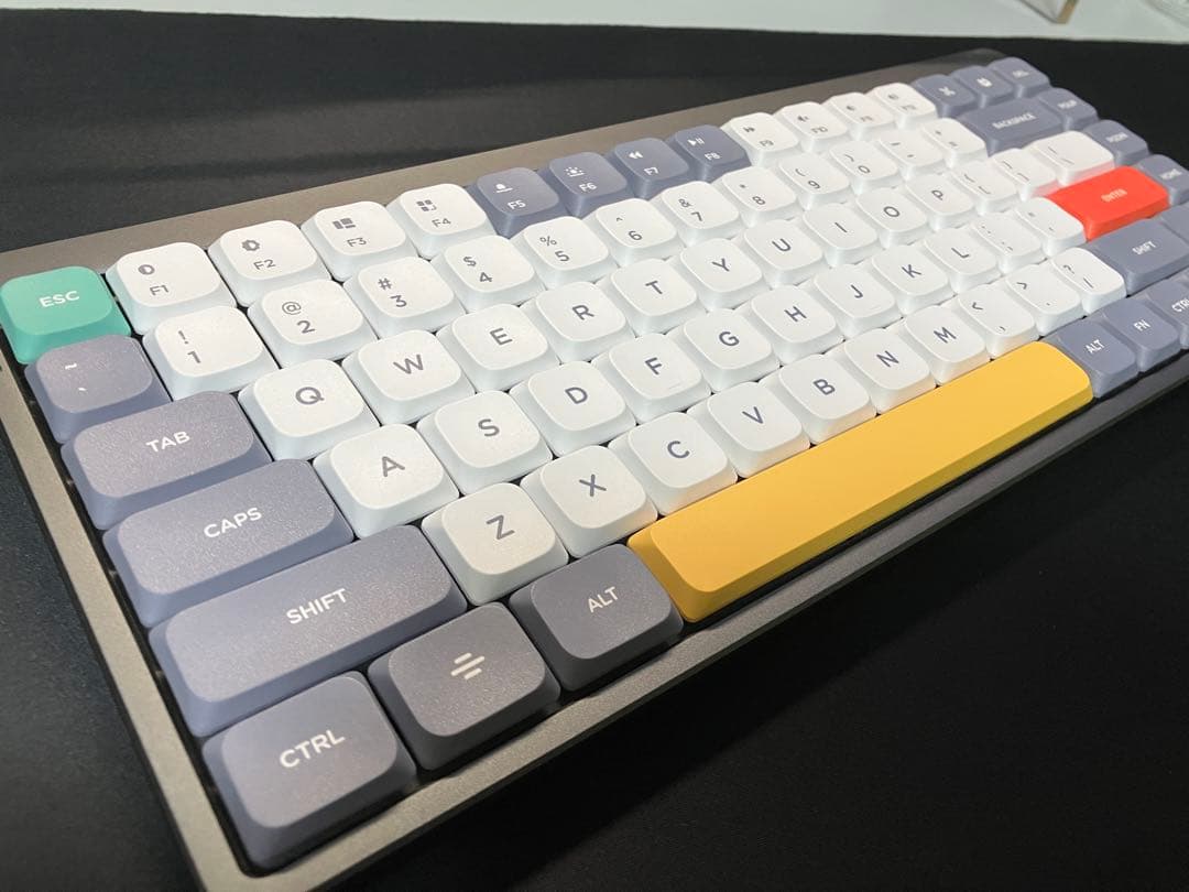 NuPhy Air75 ロープロファイルキーボード