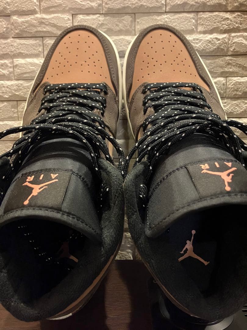 エアジョーダン1 MID SE